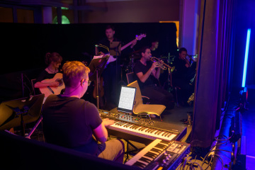 251009_213150_NZ69031